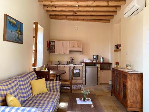 Eveleos Country House - image 10