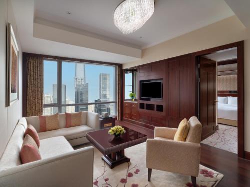 Futian Shangri-La, Shenzhen,Near to Shenzhen Convention&Exhibition Centre, Futian Railway Station