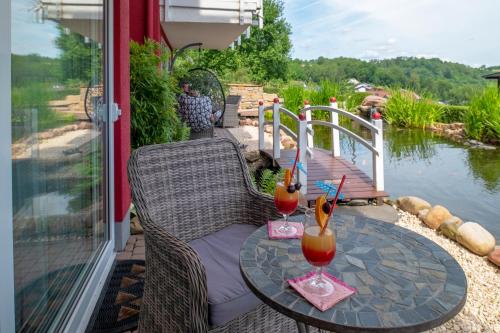 Maarpanorama in het Maarberg Resort in Schalkenmehren