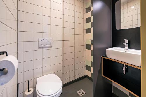 Bathroom, Stayokay Hostel Domburg - Fully renovated March 2023 in Oostkapelle
