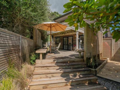 Utvendig, Beach Road Beauty - Pauanui Holiday Home in Pauanui