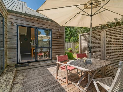 Utvendig, Beach Road Beauty - Pauanui Holiday Home in Pauanui