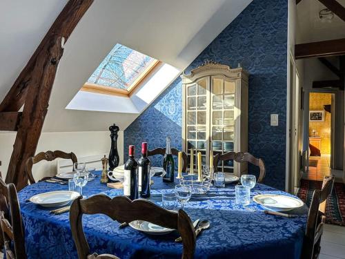 La Souveraine - Cottage - Château Le Bas Bleu (La Souveraine - Cottage - Chateau Le Bas Bleu) in Quesnoy-le-Montant