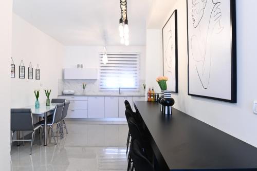 Kineret sheli- 4Bedrooms luxury apartment with stunning lake view in Tiberias