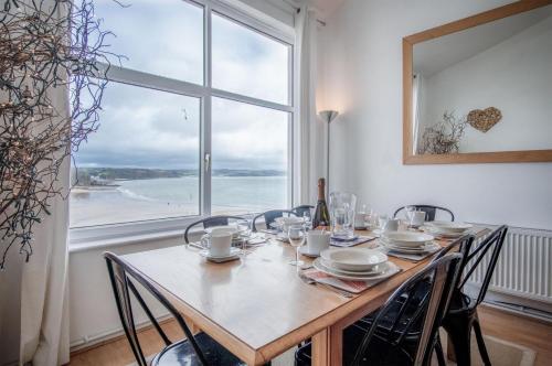 Captains Walk - 4 Bedroom Apartment - Saundersfoot