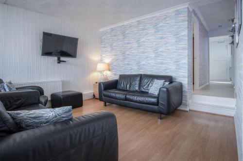 Captains Walk - 4 Bedroom Apartment - Saundersfoot