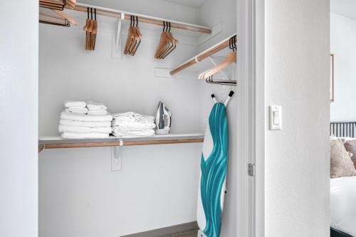 North Hollywood 2BR w Gym Pool nr TJ LAX-880, Los Angeles (photo 10)