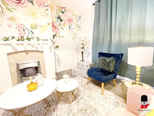 KozyGuru / 2 BR 4Bed / Blossom Garden / Next to Big Retail Park and Train station / Worsley Manchester / 16 mins to City Centre / UMWO187 photo 2