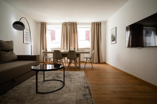 Old Town Apartment 2 rooms/baths, Düsseldorf (photo 8)