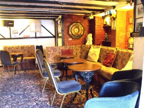 Bar/Lounge, The Derby Hotel in Blackpool