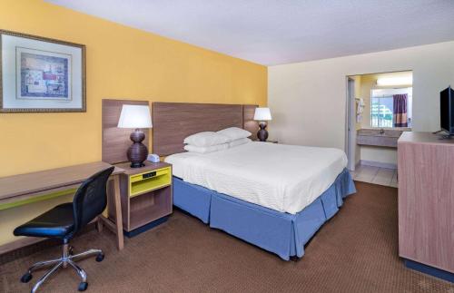 Days Inn by Wyndham Owensboro