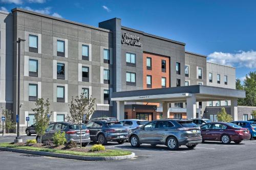 Hampton Inn & Suites Keene - Hotel