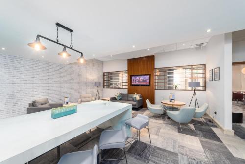 Bar, Novotel Southampton Hotel in Southampton