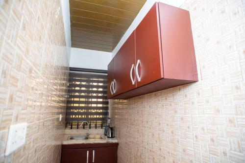 مطبخ, Lovely & Cute Condo - Close to Highway - Parking in أكرا