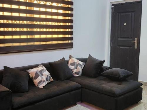 Lovely & Cute Condo - Close to Highway - Parking in أكرا