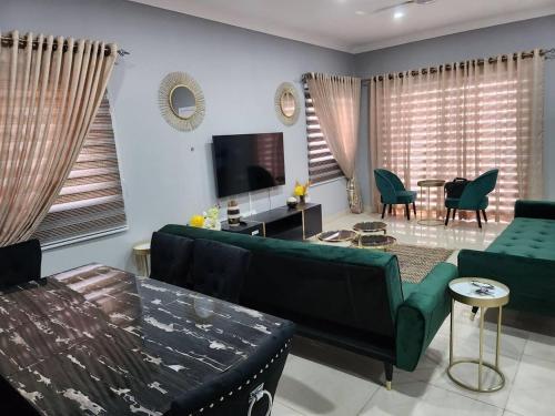 Spacious Luxury 3Bed Hse in Tema - Netflix Wi-fi in 特馬
