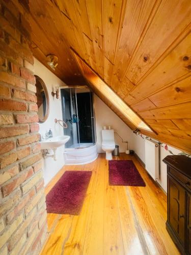 Suite with Lake View