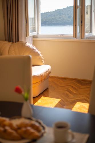 SeaView Apartment Ploce