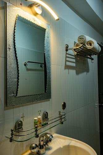 Double Room with Mountain View image 3