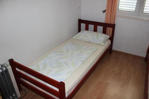 Apartment in Rogoznica with sea view, balcony, air conditioning, WiFi 5148-4, Rogoznica (Foto 10)