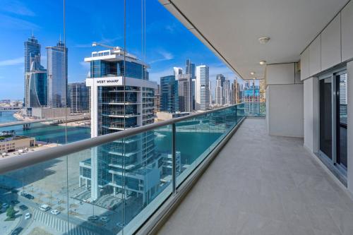 Spacious 4BR Skyline View Central, Dubai (Foto 8)