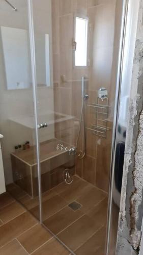 Shower, Lovely Apt Close to Beach in Nahariya