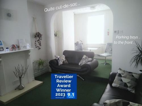 Victorian Terrace Old Stoke - With Self Check In and Free Parking - Rooms at ipswichdigs 1
