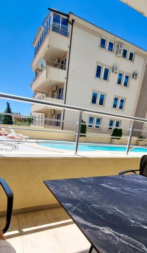 Anja & Ogo apartments with Pool _