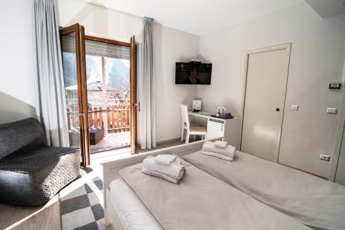 Double Room with Balcony