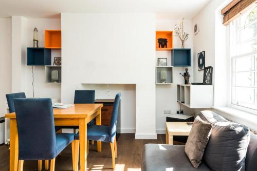 Charming 2 Bedroom Apartment in Kentish Town - image 11