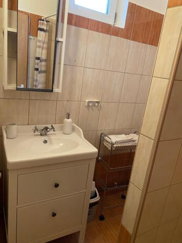 Bathroom, Kincso Vendeghaz in Sarospatak