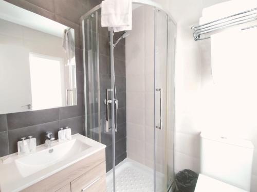 Salamanca Suites - image 5