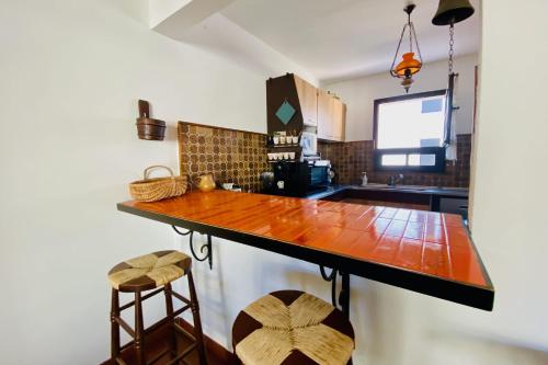 keuken, La Maison des Sauges - Maison de village avec Jardin à 500m de la plage (La Maison des Sauges - Maison de village avec Jardin a 500m de la plage) in Le Grau-du-Roi