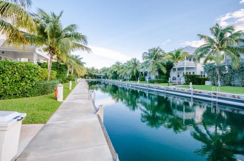 Coral Lagoon Resort - image 14