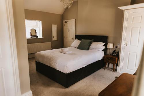 Healing Manor Hotel - image 6