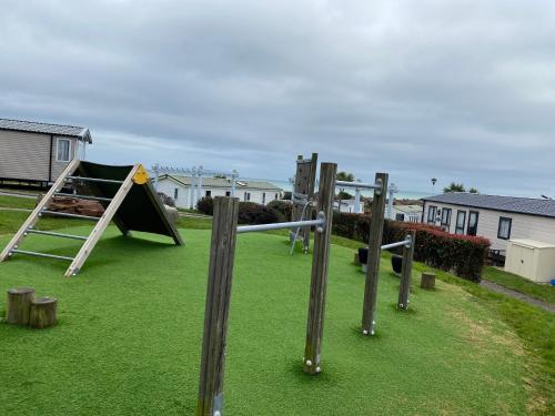 Modern & Homley 3BR Caravan, Hastings (zdjęcie 10)