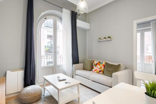 2 bedrooms 1 bathroom furnished - Lavapies - modern - MintyStay