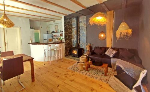  Esencia Lodge - luxurious off-grid cabin retreat in Almuñécar