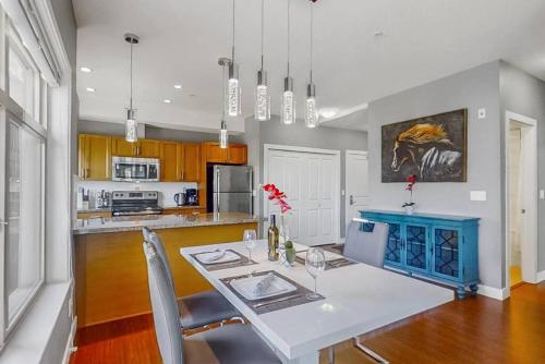 Luxury Getaway at Copper Sky 104 in West Kelowna, Canada