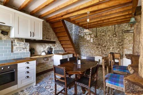 кухня, Glatigny Farmhouse - close to beach - proche de la plage in Денвіль