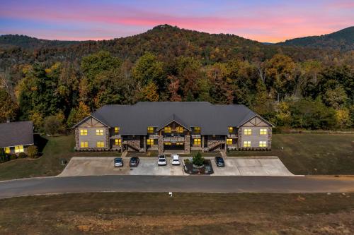 Modern Cades Cove Condo- Mountain Views Community Pool and Fire Pit Private Patio - image 4