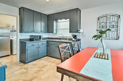 Charming Cave City Vacation Rental with Fire Pit! in Cave City, USA