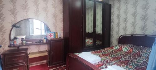 Zafar Apartment