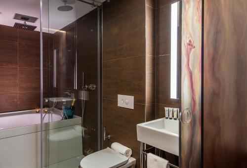 Axel Hotel San Sebastián - Adults Only - image 9