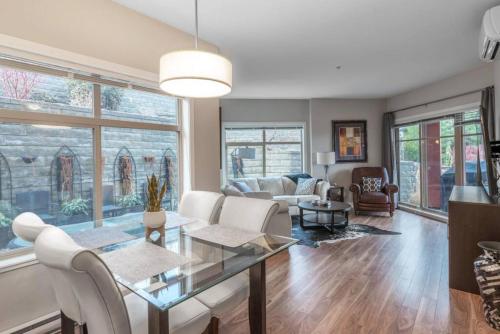 Fabulous Condo at Five Star Resort 209 in West Kelowna, Canada