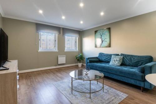** Modern Merchant City 1 BED Apartment with Free Parking **, Midlothian