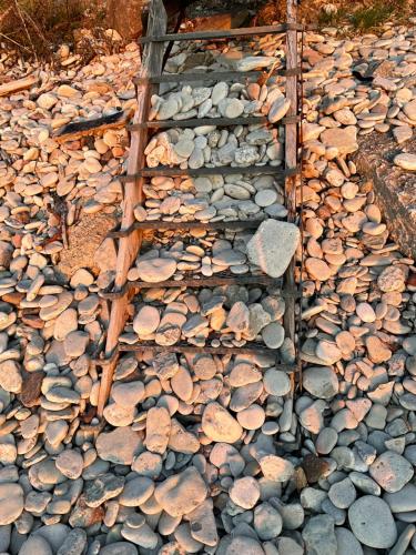 Högklint Rövar Liljas Apartment