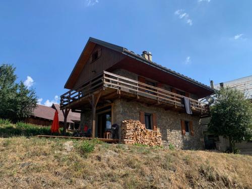 Chalet Albiez-Montrond, 5 pièces, 8 personnes - FR-1-618-18 - Location, gîte - Albiez-Montrond