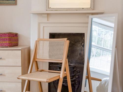 Bumblebee Cottage - image 8