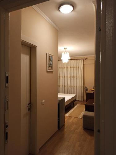 Home Sweet Rental - image 2